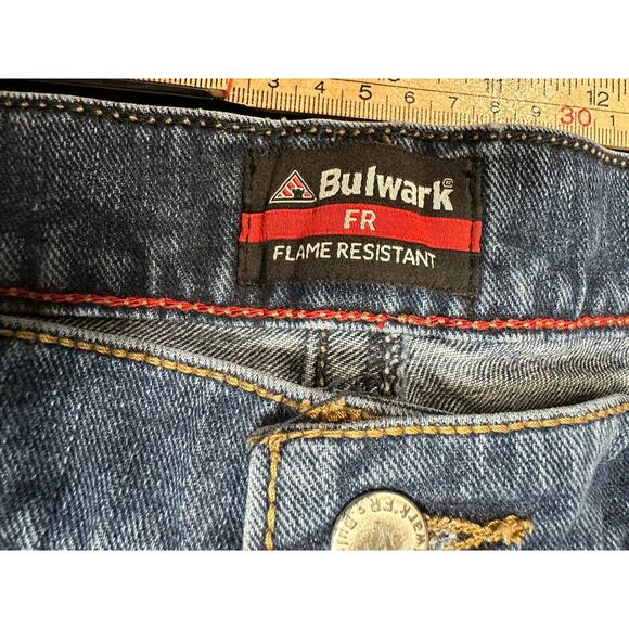 Bulwark FR Boot Cut Jeans Men 38x36 Workwear Flame Resistant CAT2 Cowboy Western - Picture 3 of 12